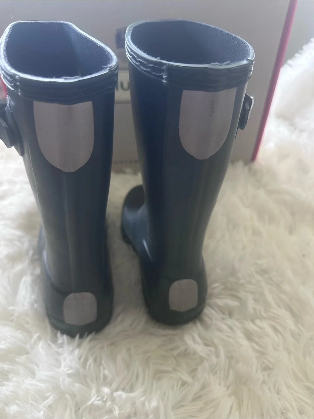 Used Hunter Kids Navy Rain Boots with Logo Trim size 13B/1G